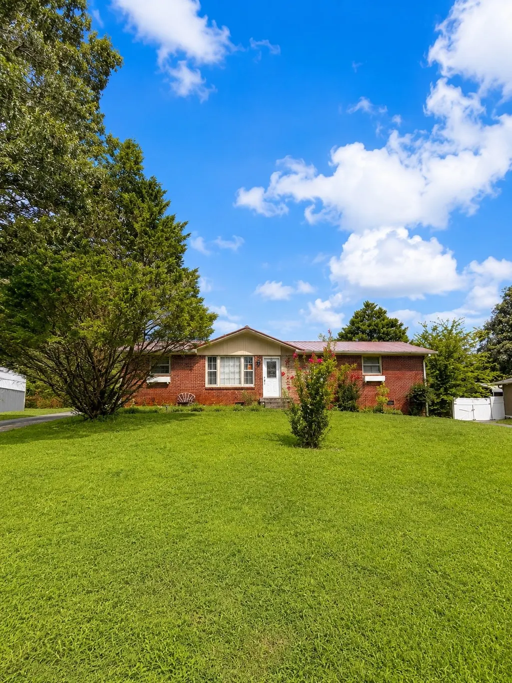 Front Exterior — Brick Ranch